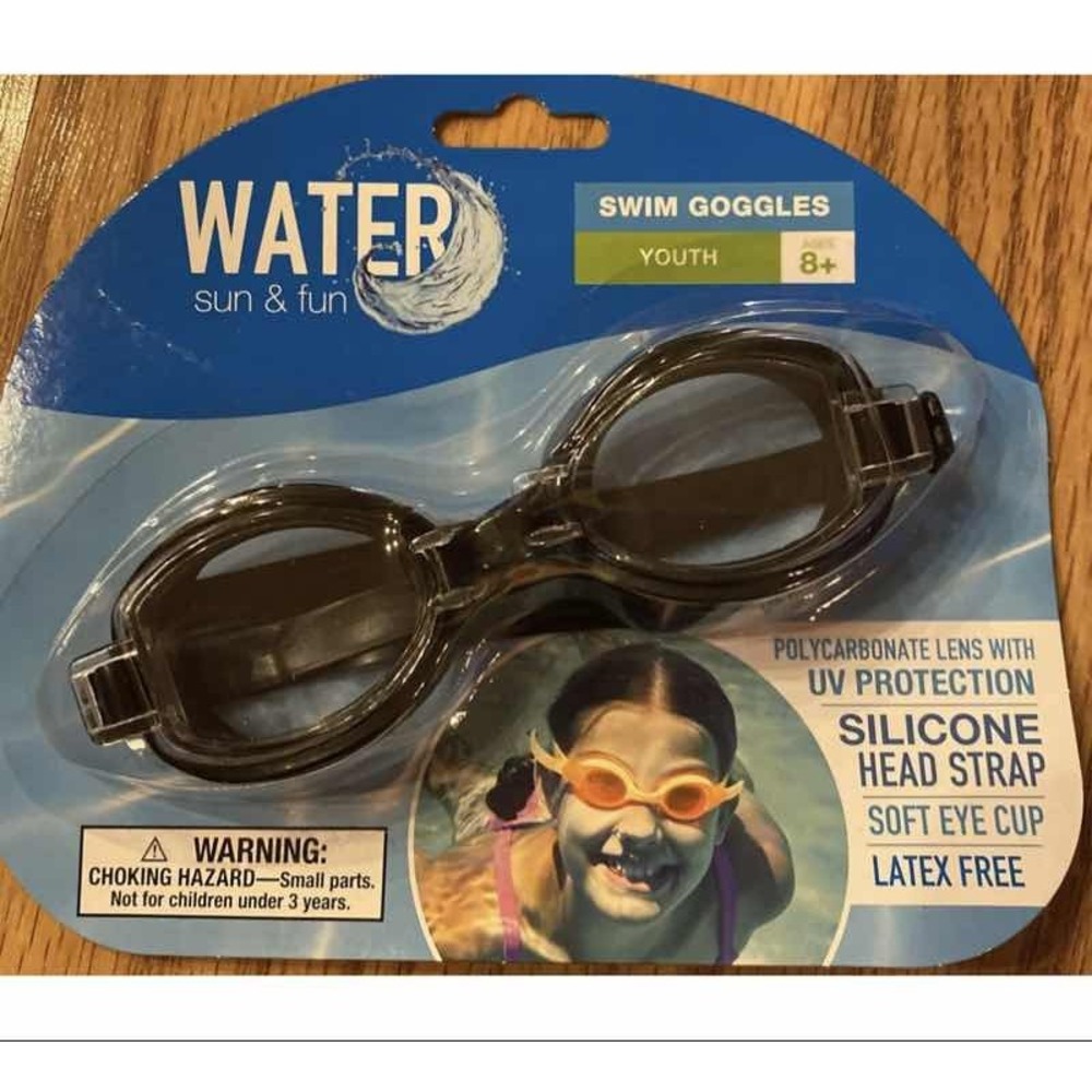 Swim Mask Goggles UV Protection Anti-Fog Wide View Adjustable Strap